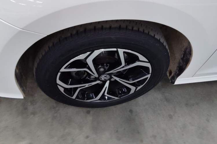 Used MG 5 2022 180 DVVT Manual Youth Luxury Edition