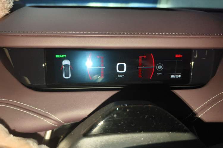 Used Xiaomi Auto SU7 2024 Four-Wheel Drive Ultra-Long Range Advanced Intelligent Driving Max Edition