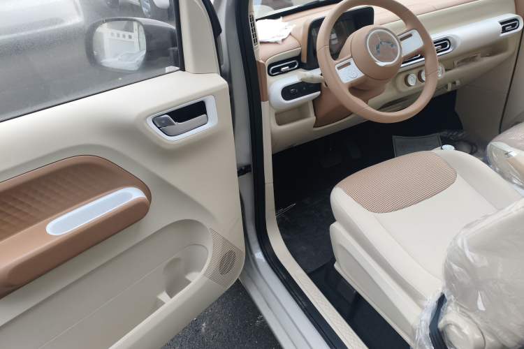 Used Wuling Hongguang MINIEV 2024 3rd Generation 215km Youth Edition
