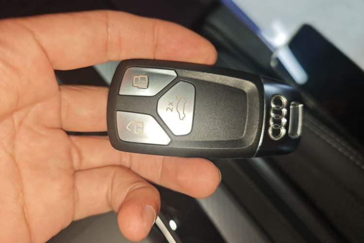 Used Audi Q5L 2022 40T Luxury Dynamic Model