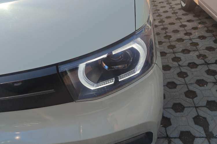 Used Wuling Hongguang MINIEV 2022 Macaron Premium Model – Lithium Iron Phosphate