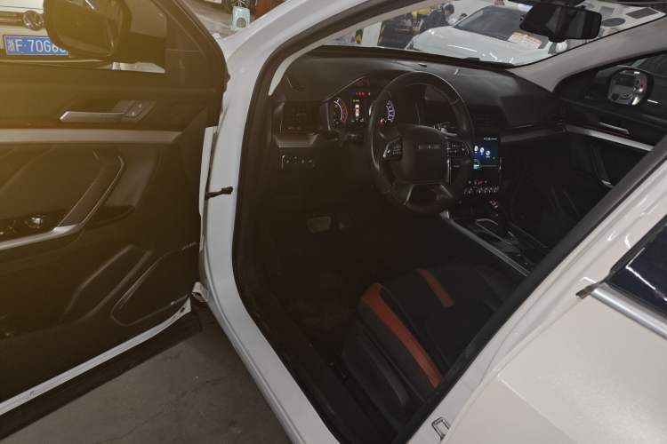 Used Haval H4 2019 1.5 GDIT DCT Luxury Smart Connectivity Version China VI Standard
