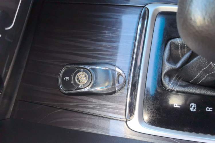 Used Buick GL6 2018 18T 6-Seater Prestige Model
