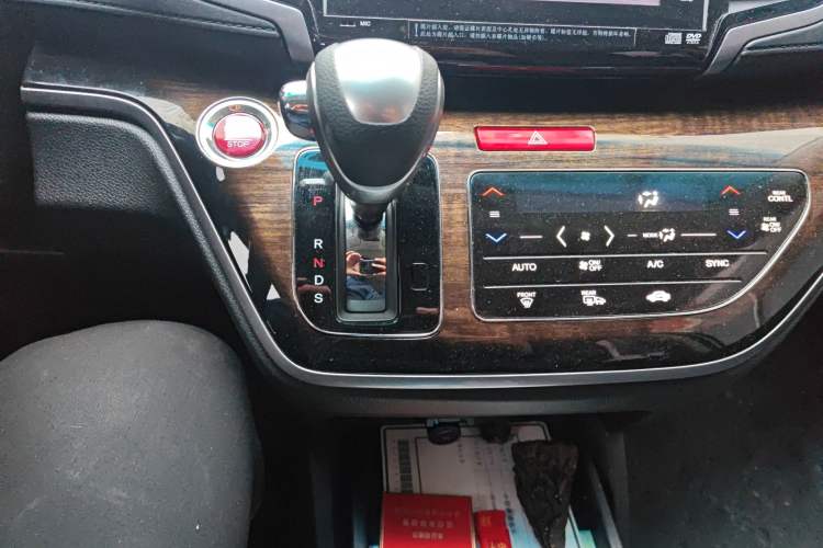 Used Honda Odyssey 2017 2.4L Supreme Edition