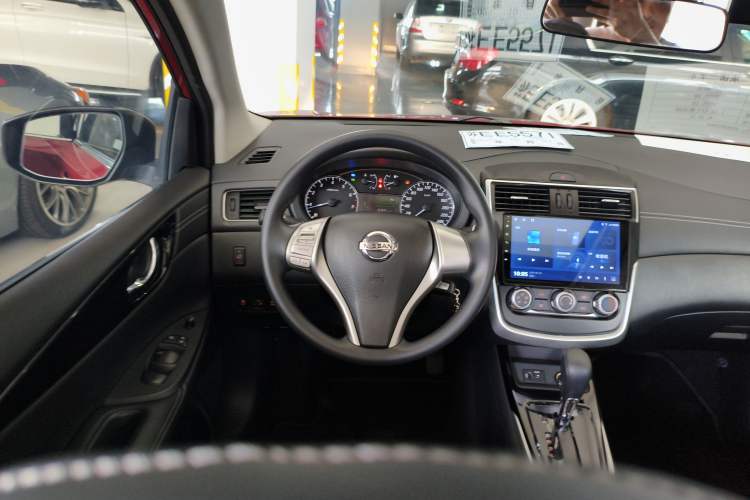 Used Nissan Tiida 2021 1.6L CVT Cool Edition
