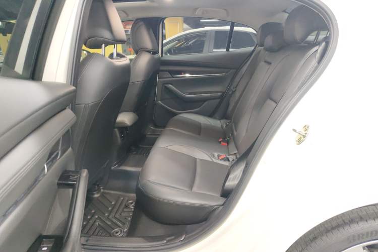 Used Mazda Mazda 3 Axela 2023 2.0L Automatic ZhiZhen Edition