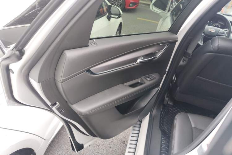 Used Cadillac XT5 2020 28T Tech Edition