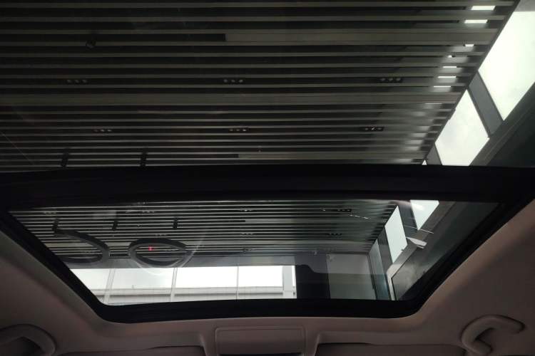 Used Volkswagen Passat 2020 330TSI Elite Edition China VI
