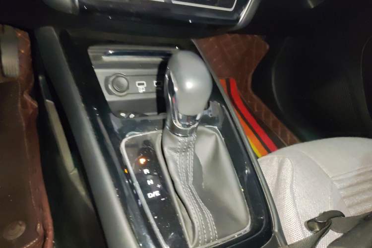 Used Roewe i5 2020 1.5L Automatic 4G Connected Linghao Edition
