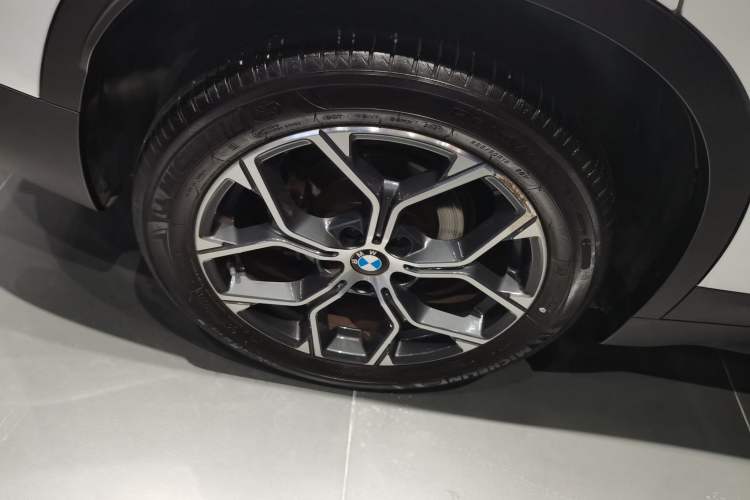 Used BMW X1 2021 Restyled sDrive25Li Leading Edition
