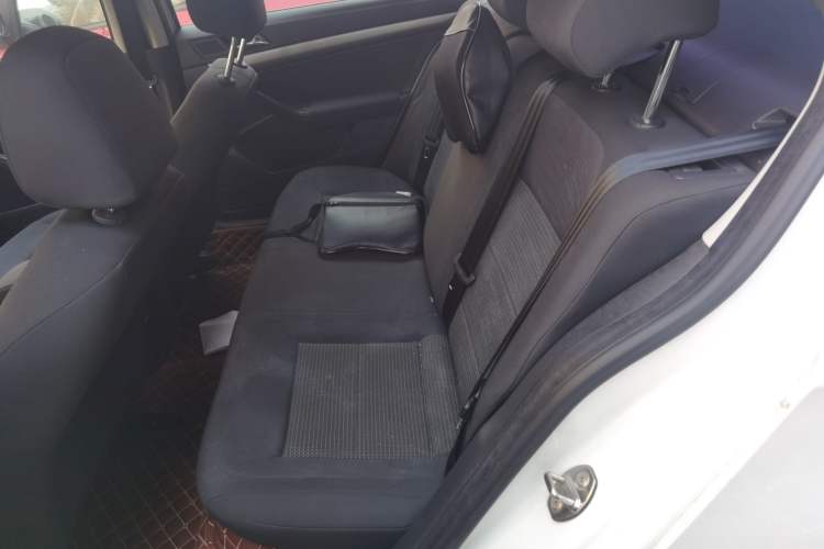 Used Volkswagen Lavida 2015 1.6L Automatic Fashion Edition
