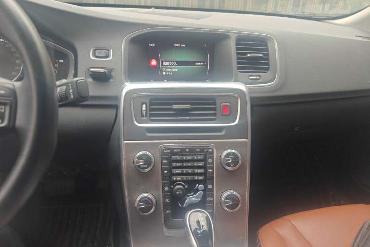 Used Volvo S60 2018 S60L T4 Smart & Ambitious Edition