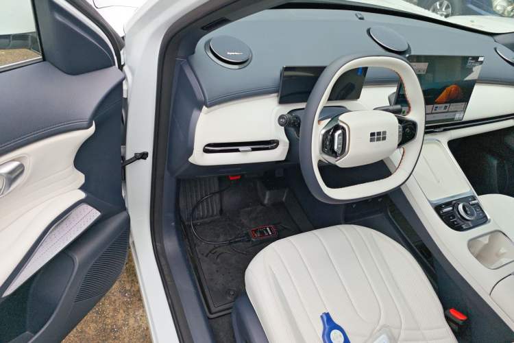 Used  Galaxy Xingjian 7 EM-i 2025 120km Launch+ Version
