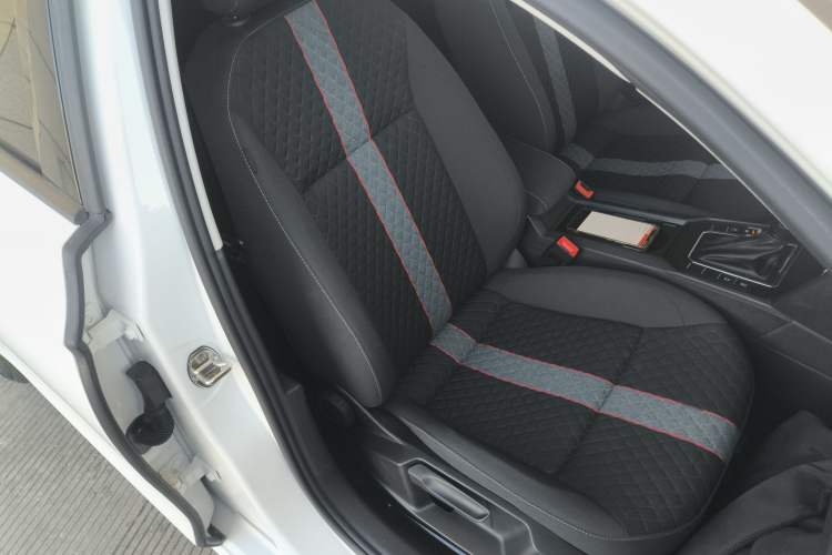 Used Volkswagen Lamando 2019 230TSI DSG Fashion Edition China V Standard