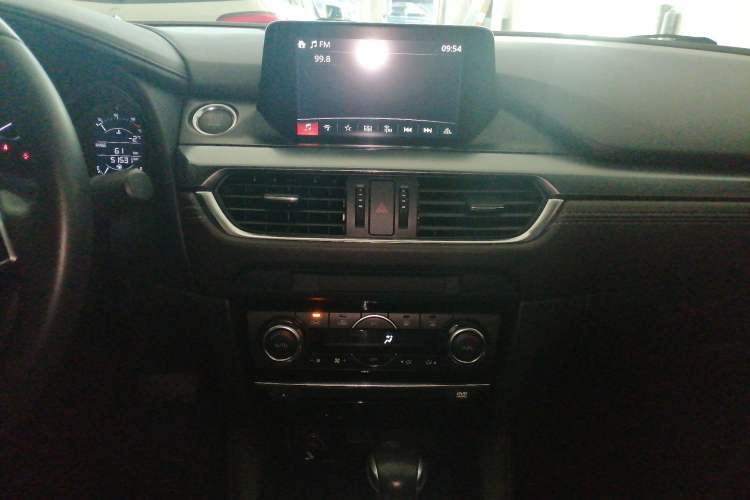 Used Mazda Atenza 2018 2.0L Blue Sky Luxury Edition China VI Standard