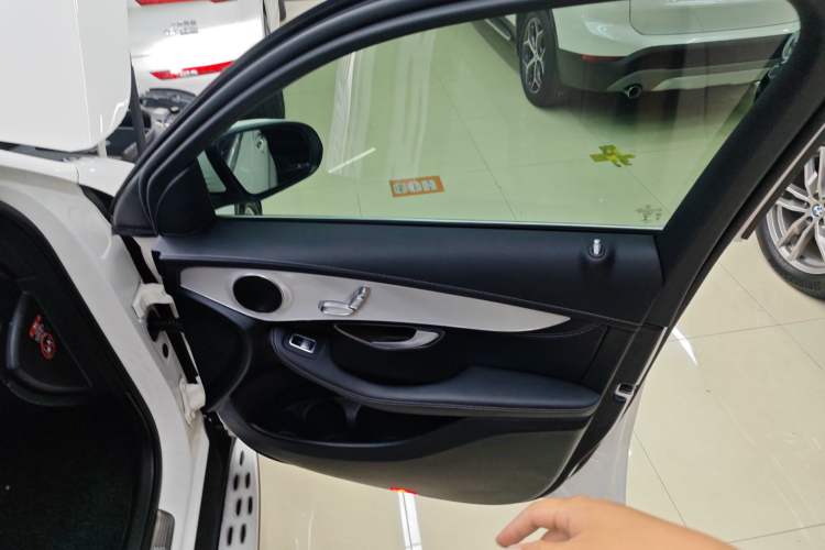 Used Mercedes-Benz GLC 2020 Facelifted GLC 260 L 4MATIC Dynamic Edition
