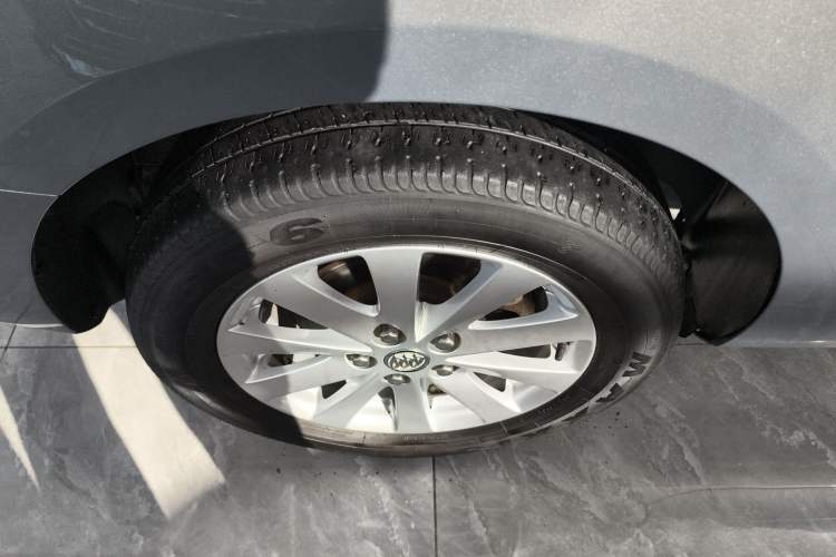 Used Buick GL8 2018 28T Luxury Model China VI Standard