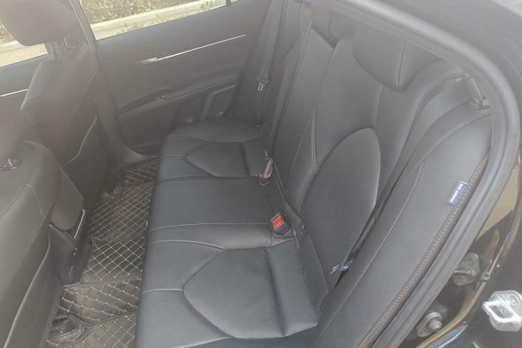 Used Toyota Camry 2021 2.0G Luxury Edition