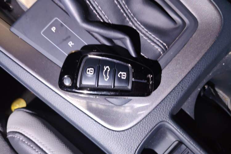 Used Audi Q3 2021 40 TFSI Fashion Dynamic Model