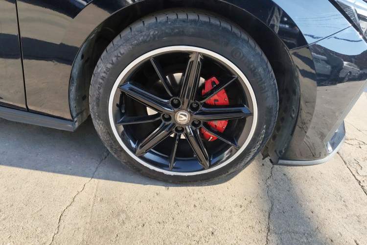 Used Changan UNI-V 2022 1.5T Prestige Version