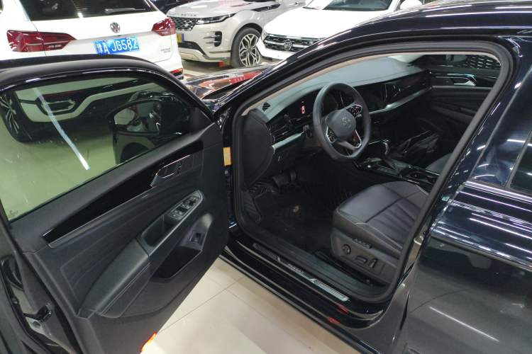 Used Volkswagen Passat 2024 380TSI Elite Edition
