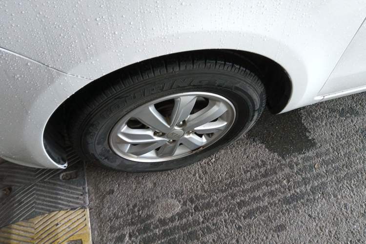 Used Kia K2 2015 Sedan 1.4L MT GLS
