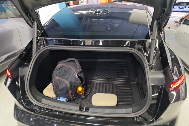 Used Nio ET5 2022 75 kWh