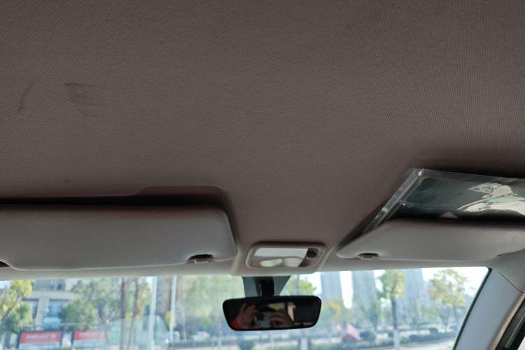 Used Wuling Hongguang MINIEV 2021 Macaron Sandwich Model 170 km Lithium Iron Phosphate
