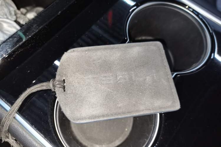 Used Tesla Model 3 2019 Standard Range Rear-Drive Upgraded Version
