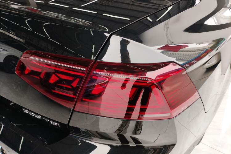 Used Volkswagen Magotan 2023 2 Million Units Commemorative Edition 330TSI DSG Luxury Version