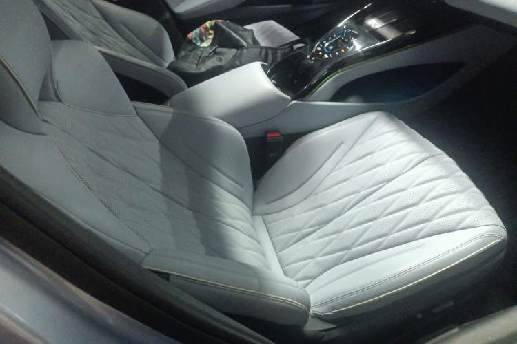 Used BYD Seal 2022 550 km Standard Range Rear-Wheel Drive Prestige Version