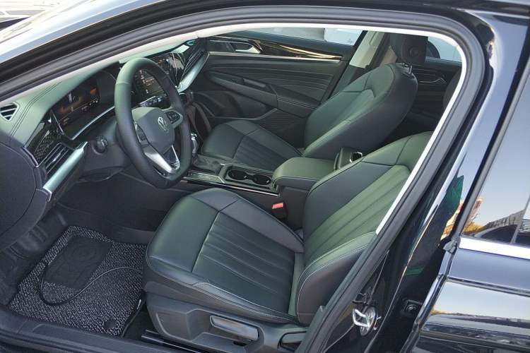 Used Volkswagen Passat 2024 280TSI Business Edition
