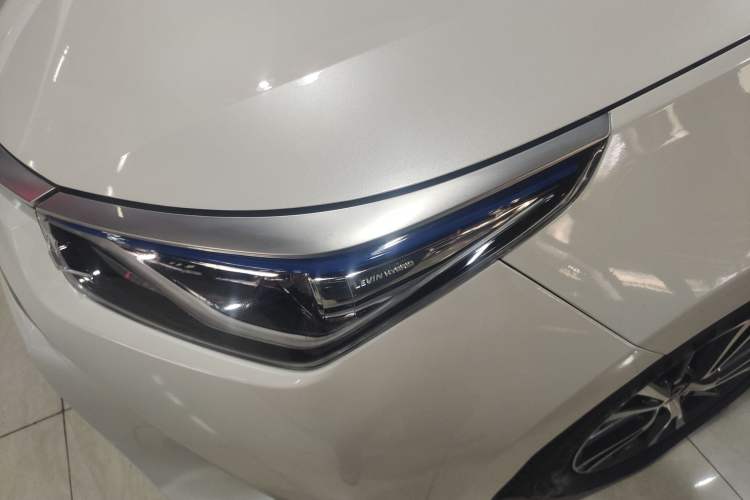 Used Toyota Levin 2017 Revised Dual-Engine 1.8H GS E-CVT Elite Sunroof Version China V Standard