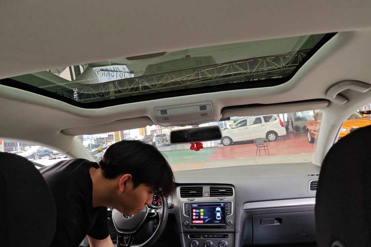 Used Volkswagen Golf 2014 1.4TSI Automatic Comfort Model