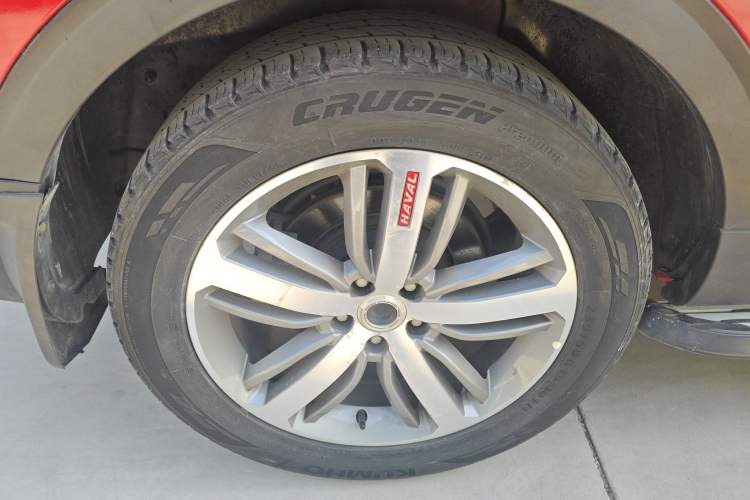 Used Haval H6 2017 Red Label 2.0T Automatic Two-Wheel Drive ZhiShang Model
