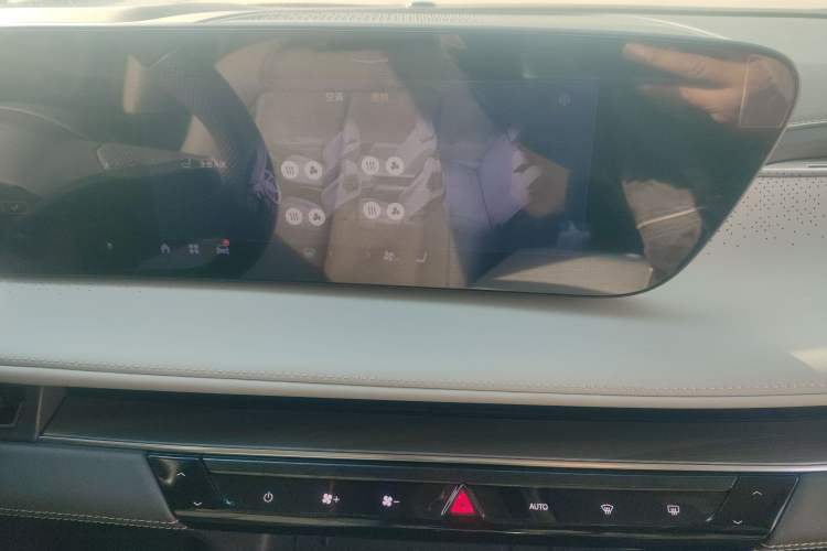 Used Buick GL8 2025 Lu Zun Deluxe Edition