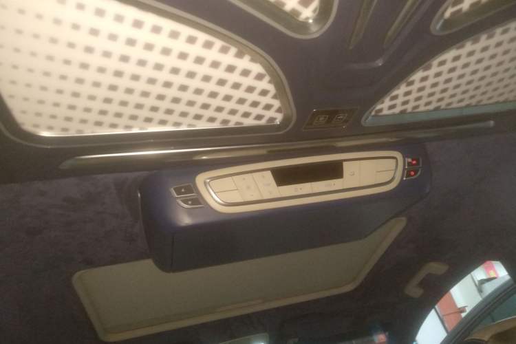 Used Buick GL8 2021 ES Landtrek 653T Comfort Edition