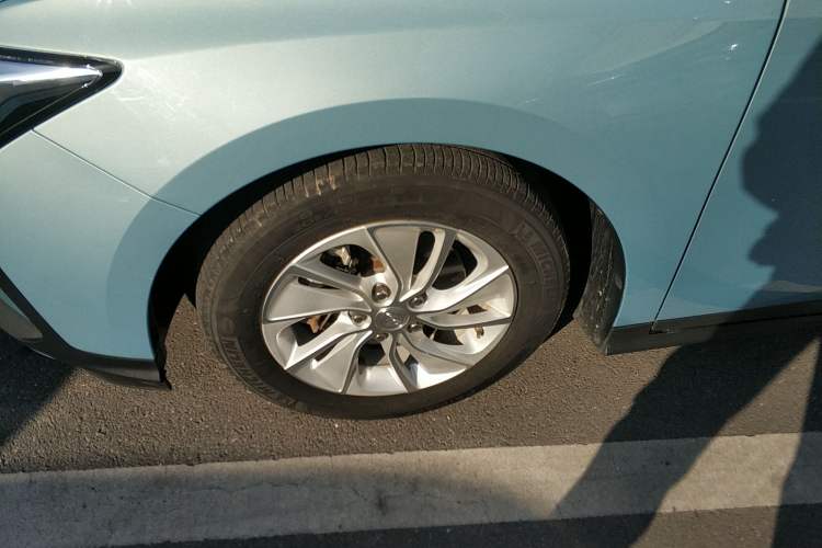 Used Buick Velite 6 2020 Plug-in Hybrid Connected Fashion Model
