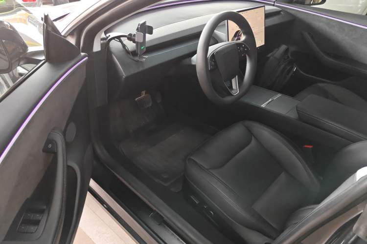 Used Tesla Model 3 2023 Long-Range All-Wheel-Drive Version