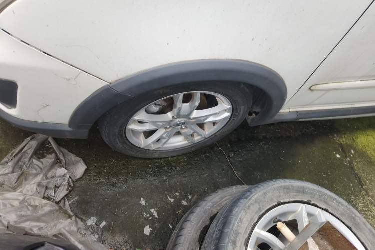 Used Changan CX20 2014 1.4L IMT Sunroof Navigation Version China IV Standard
