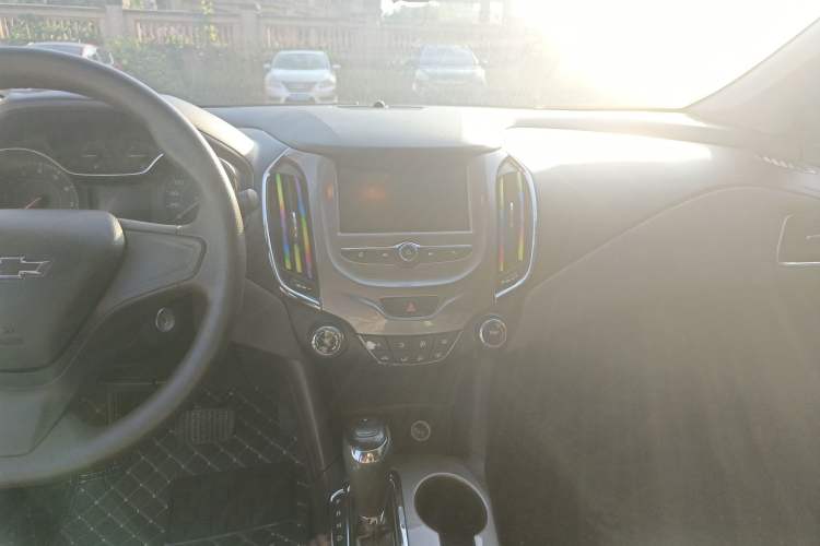 Used Chevrolet Cruze 2018 Redline 320 Automatic Pioneer Edition