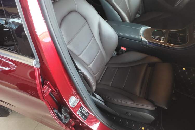 Used Mercedes-Benz GLC 2020 GLC 260 L 4MATIC Luxury Model