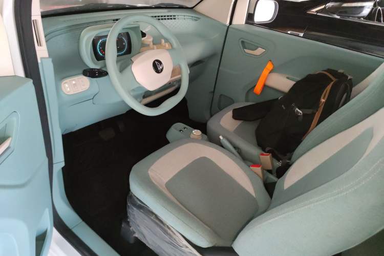 Used  uni 2022 Mildly Sweet Edition