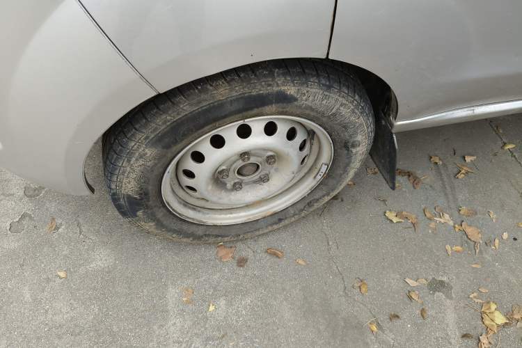 Used Jinbei T3 2019 1.5L China VI Dual-Cab Wealthy-Grade Extended Version JKC1021SS6FL
