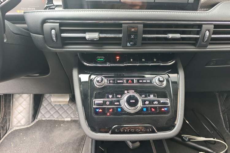 Used Lincoln Corsair 2022 2.0T Two-Wheel Drive Luxury Edition