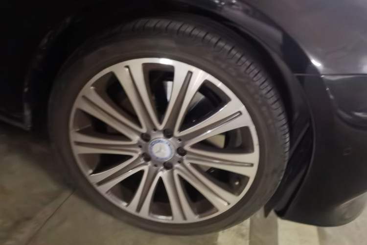 Used Mercedes-Benz E-Class 2016 E 300 L Luxury Model
