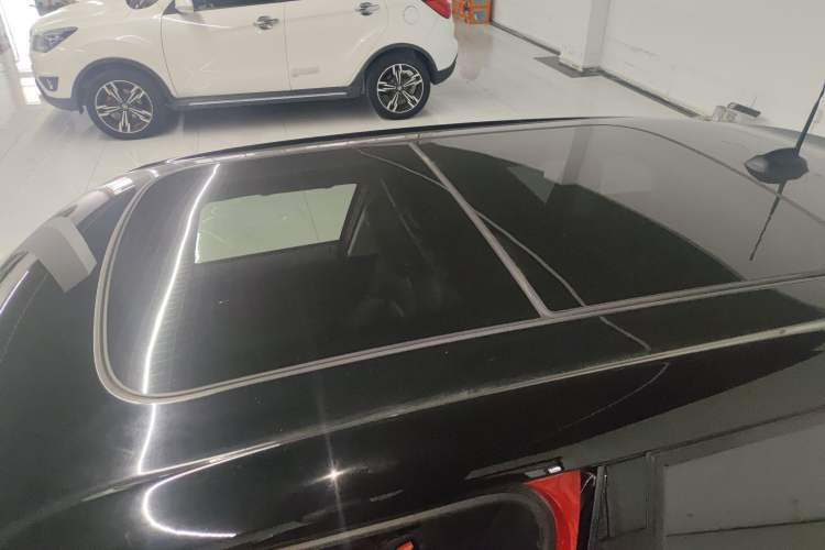 Used  MINI 2016 2.0T COOPER S Pioneer Edition Five-Door Model
