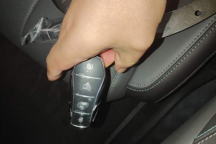 Used BYD Qin L 2025 DM-i Smart Drive 120KM Superior Model