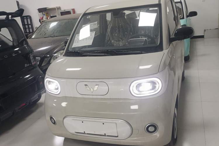 Used Wuling Hongguang MINIEV 2024 3rd Generation 215km Youth Edition
