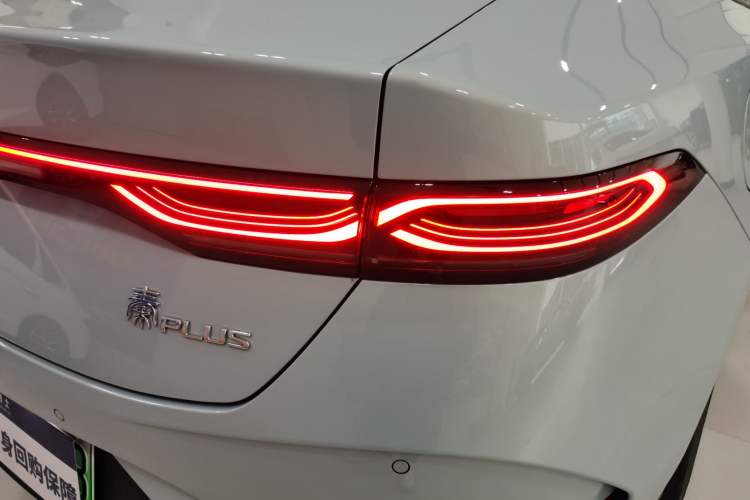 Used BYD Qin PLUS 2025 DM-i Smart Drive 55KM Leading Model
